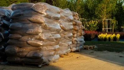 How Many Bags of Mulch are in a Pallet